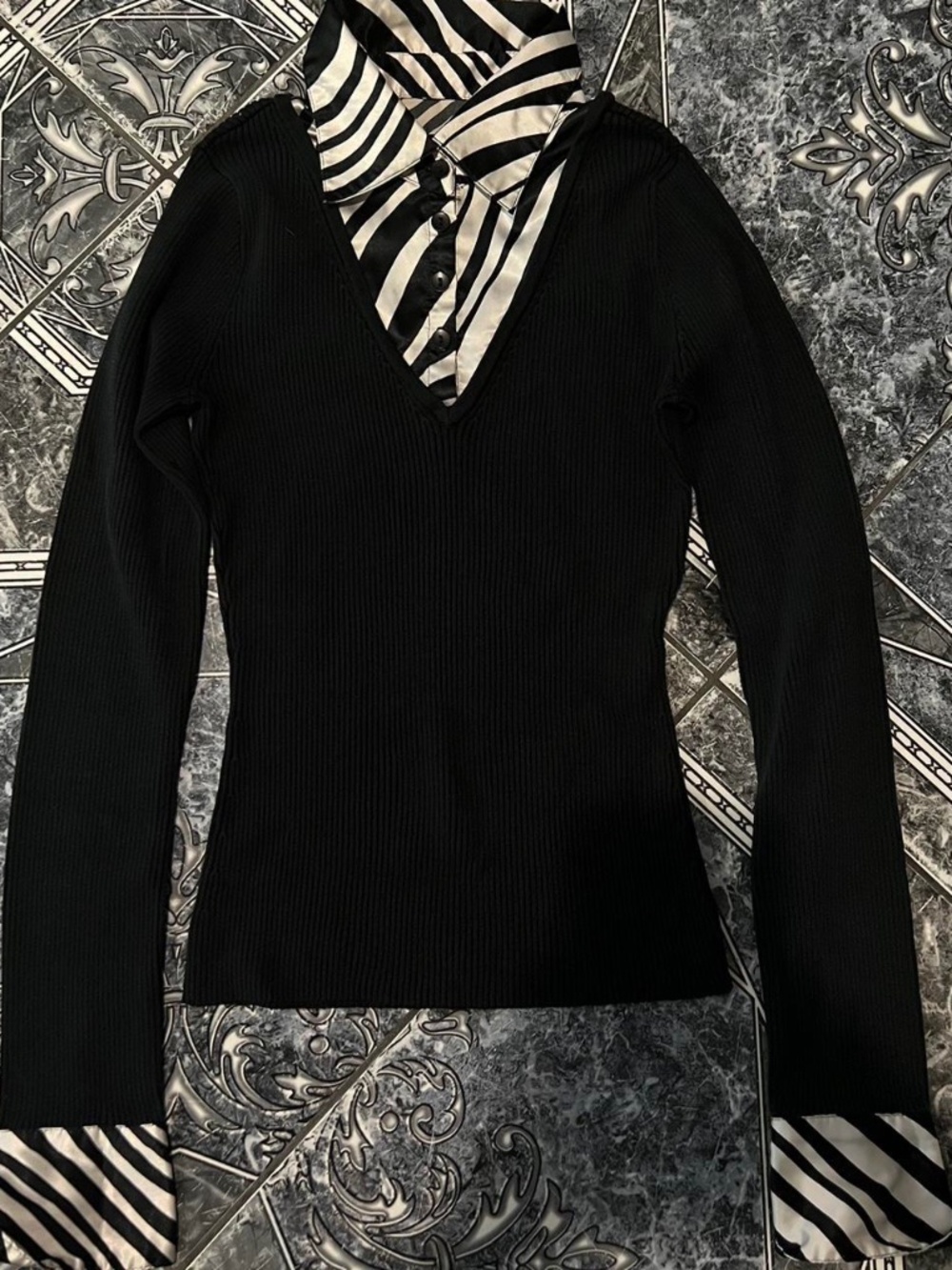 Vintage Y2K INC International Concepts Black Ribbed Zebra Collar Top